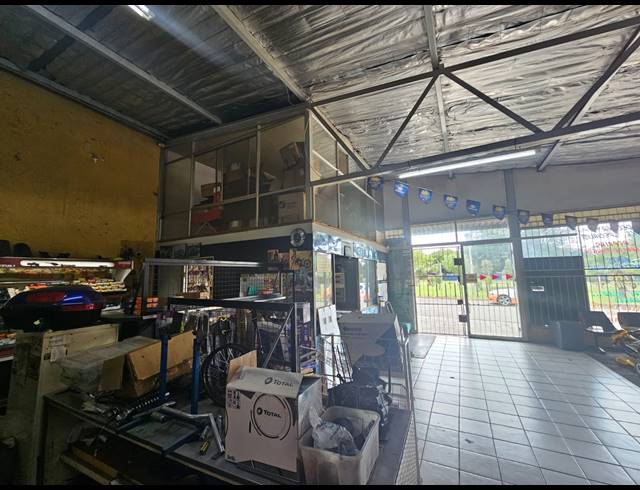 581M² BUSINESS FOR SALE IN VANDERBIJLPARK CE